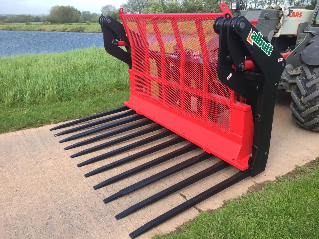 Albutt B809PPHX push off buck rake, new, 9ft wide, 11x hardox tines + 4x kv tines, three point linkage brackets, available with loader adapter