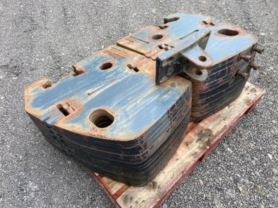 16x New Holland 8000 series 110kg front weights, C/W front hitch