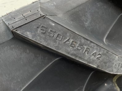 2x 650/65/42 + 2x 600/65/28 new Trelleborg tyres
