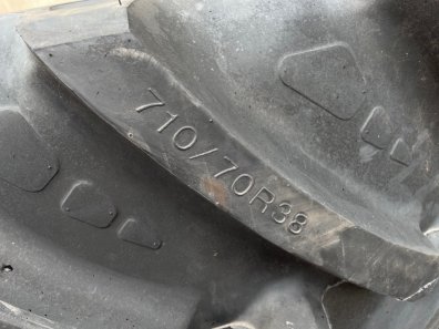 2x 710/70/38 + 2x 600/65/28 new Leao tyres