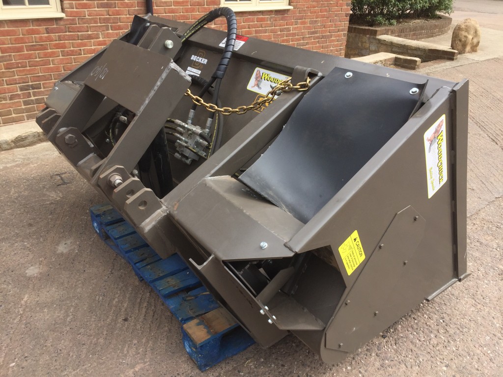 new Woodchuck 80 ST1 bedding dispenser, 1 cube capacity, left/right hand discharge, 3 point linkage system with tipping ram