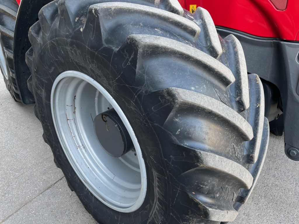 2x 710/60/42 + 2x 600/60/30 75% Michelin tyres fitted to Massey Ferguson wheels