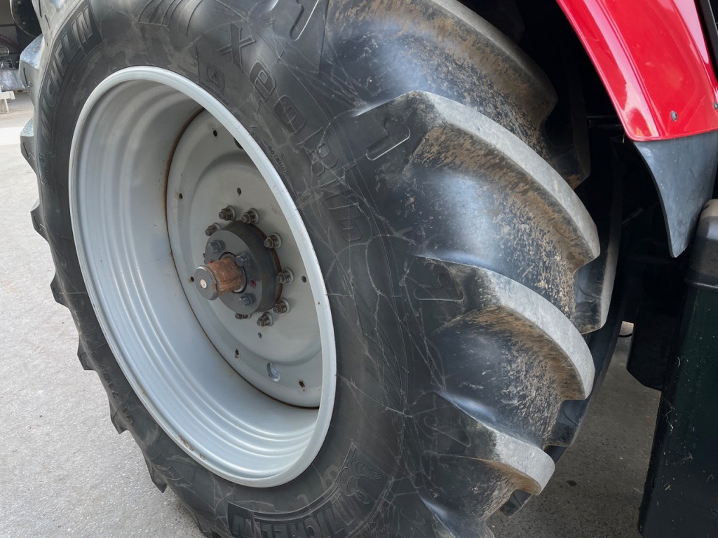 2x 710/60/42 + 2x 600/60/30 75% Michelin tyres fitted to Massey Ferguson wheels