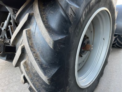 2x 710/60/42 + 2x 600/60/30 75% Michelin tyres fitted to Massey Ferguson wheels