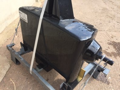 Quicke 600kg weight block, three point linkage mounted, finished in black