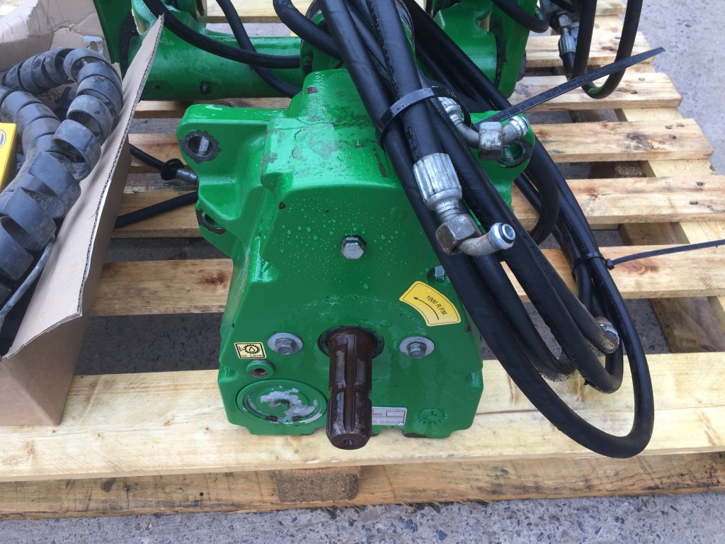 Zuidberg front linkage to fit John Deere 20/30 series 6 cylinder tractors, 2012, complete with front PTO kit, 3.5 ton lift, little use