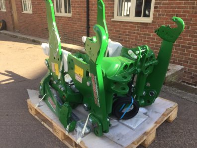 Zuidberg front linkage to fit 6130/6215 M/R tractors, new, 3.5 ton lift