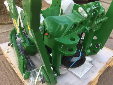 Zuidberg front linkage to fit 6130/6215 M/R tractors, new, 3.5 ton lift