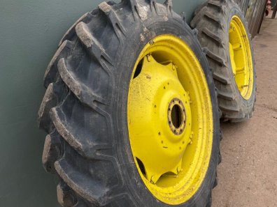 2x 13.6/38 Pirelli tyres fitted to JD 2850 wheels