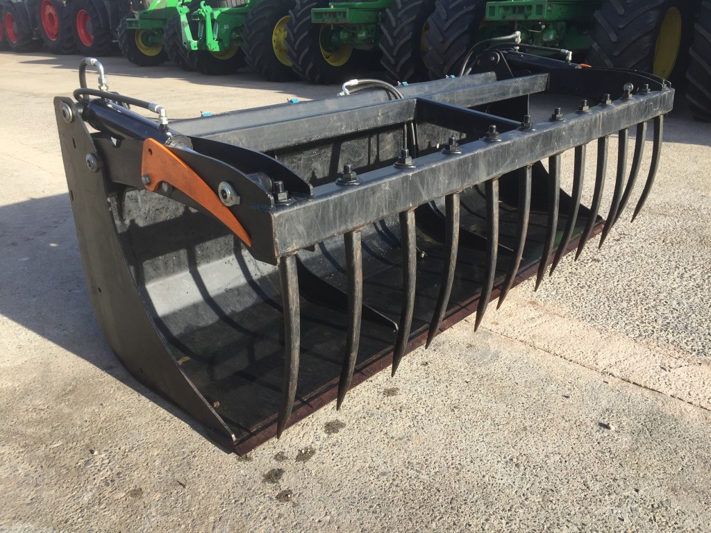 Quicke 230 Multibenne, 2020, 7ft 6 wide, Euro hooks and hoses