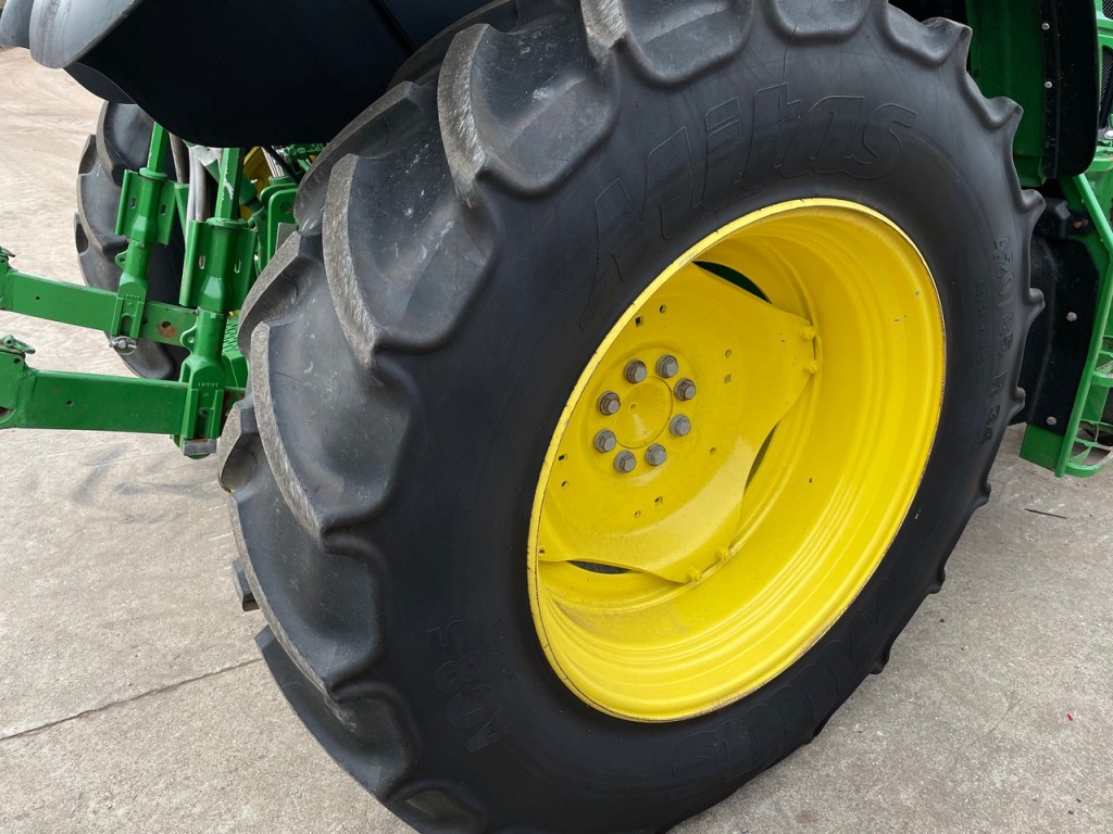 2x 16.9/34 + 2x 13.6/24 50-60% Mitas tyres fitted to John Deere rims