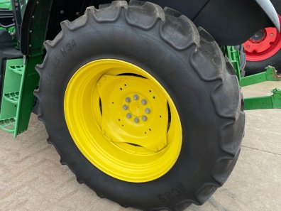 2x 16.9/34 + 2x 13.6/24 50-60% Mitas tyres fitted to John Deere rims