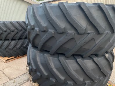 2x 900/65/46 + 2x 710/60/38 Trelleborg tyres, 35-40%
