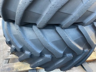 2x 900/65/46 + 2x 710/60/38 Trelleborg tyres, 35-40%