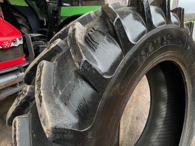 1x Uniroyal 18.4/38 tyre 80-90%