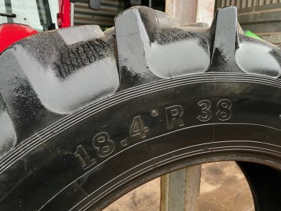 1x Uniroyal 18.4/38 tyre 80-90%