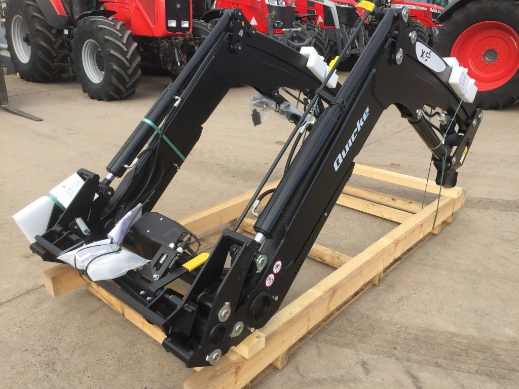 new Quicke X5s loader boom, Euro carriage, soft ride suspension, third service, self levelling, this boom would suit 70hp - 120hp 4 cylinder tractor