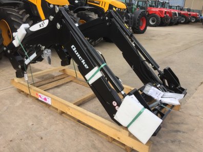 new Quicke X5s loader boom, Euro carriage, soft ride suspension, third service, self levelling, this boom would suit 70hp - 120hp 4 cylinder tractor
