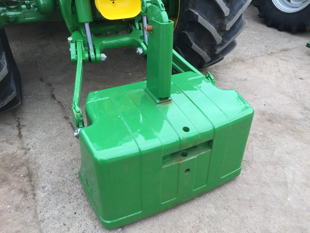 John Deere 1800kg big pack weight, as new, fitted with top link bracket