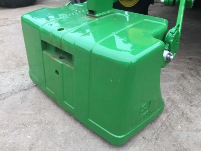 John Deere 1800kg big pack weight, as new, fitted with top link bracket