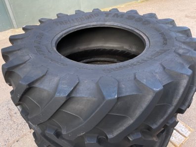 2 x 600/70/30 Trelleborg TM900 High Power tyres 50%