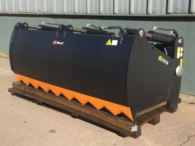 Quicke 225 silocut shear grab, new, 7ft 6 wide, choice of bolt on hooks, three ram
