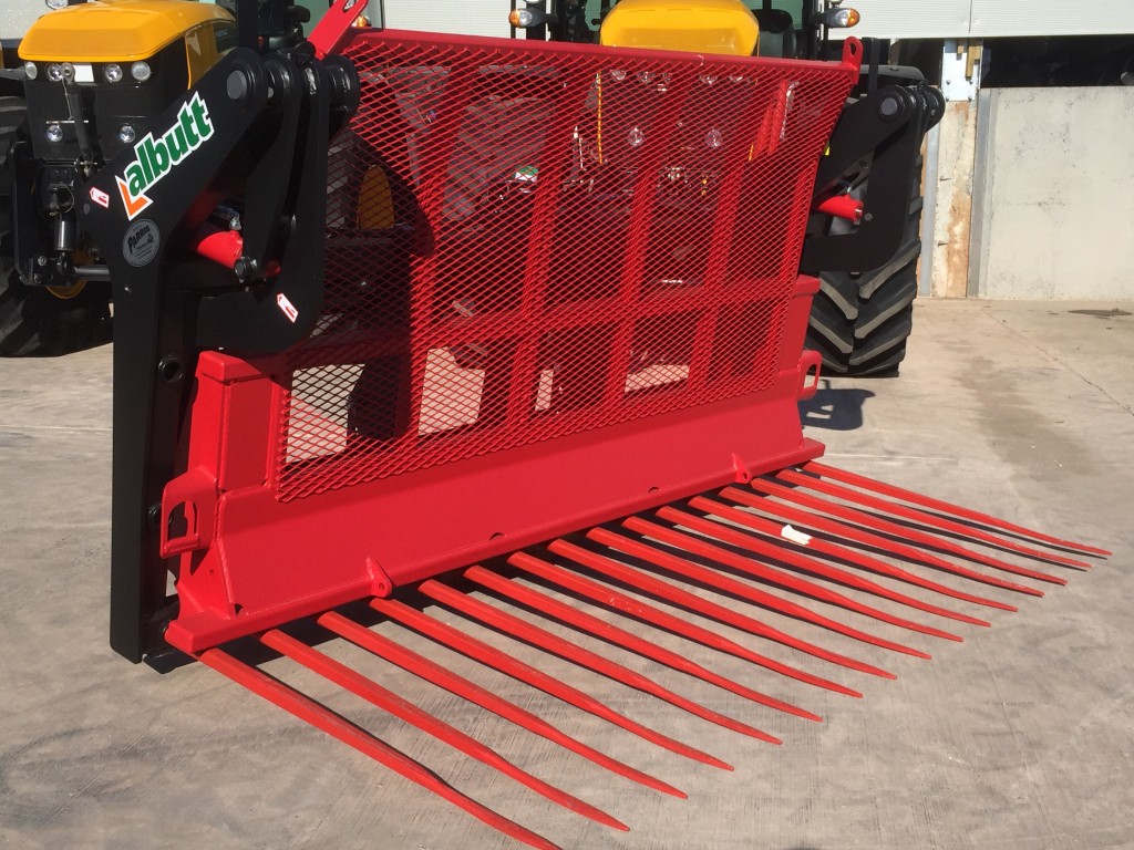 Albutt B809PP push off buckrake, new, 9ft wide, 16 + 4 kv tines, three point linkage brackets