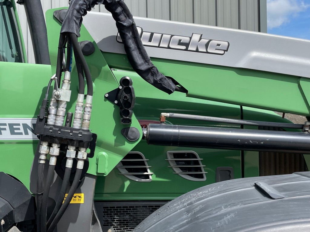 Quicke Q66 loader, Fendt 718-820 brackets and deluxe valve, soft drive, third service, Euro/Trima carriage
