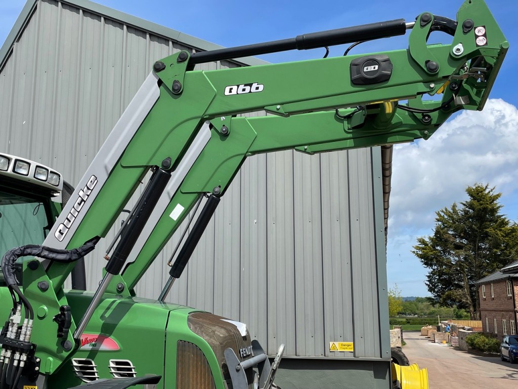 Quicke Q66 loader, Fendt 718-820 brackets and deluxe valve, soft drive, third service, Euro/Trima carriage