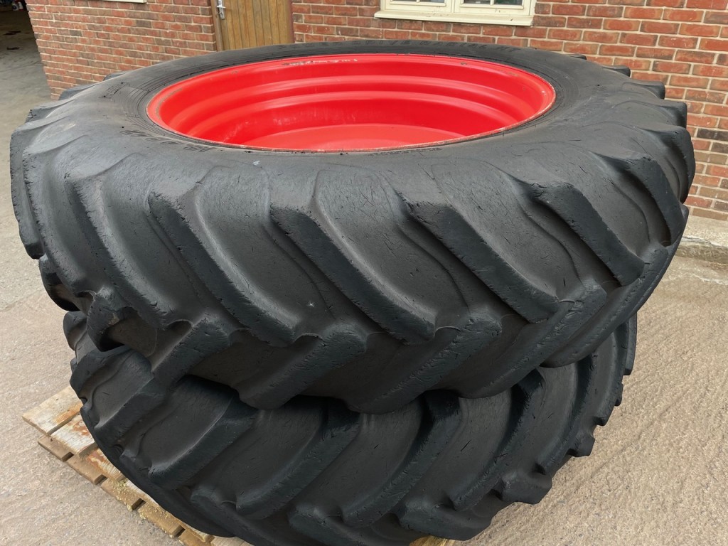 2x 18.4/42 Alliance tyres fitted to Fendt 716 wheels