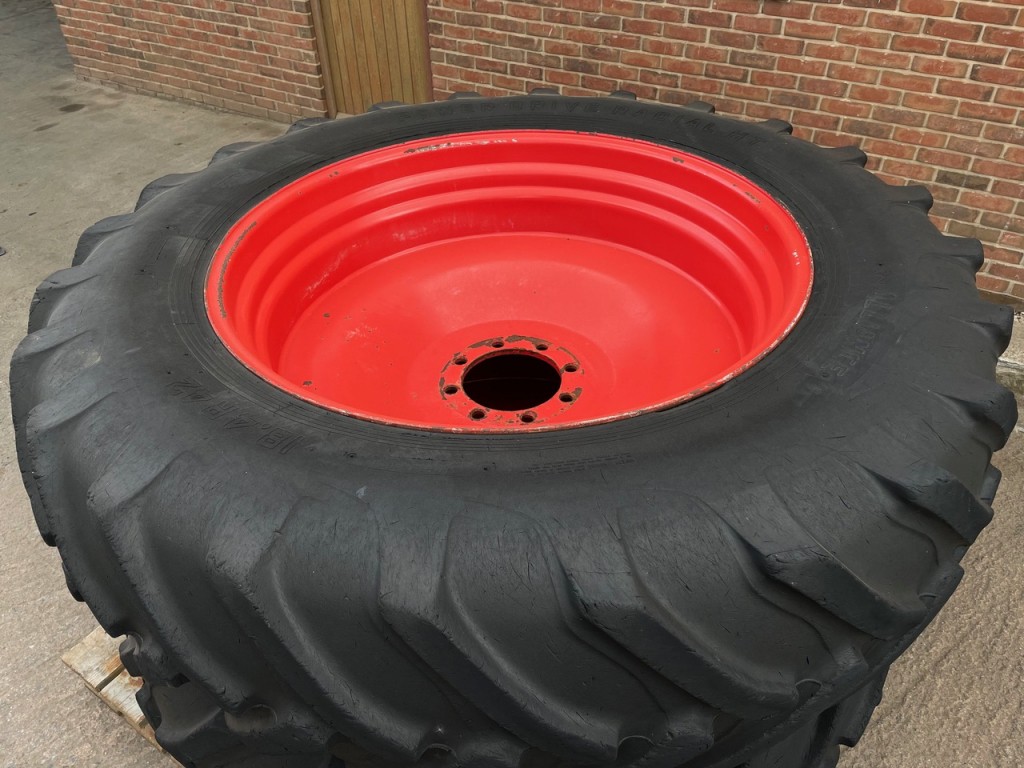 2x 18.4/42 Alliance tyres fitted to Fendt 716 wheels