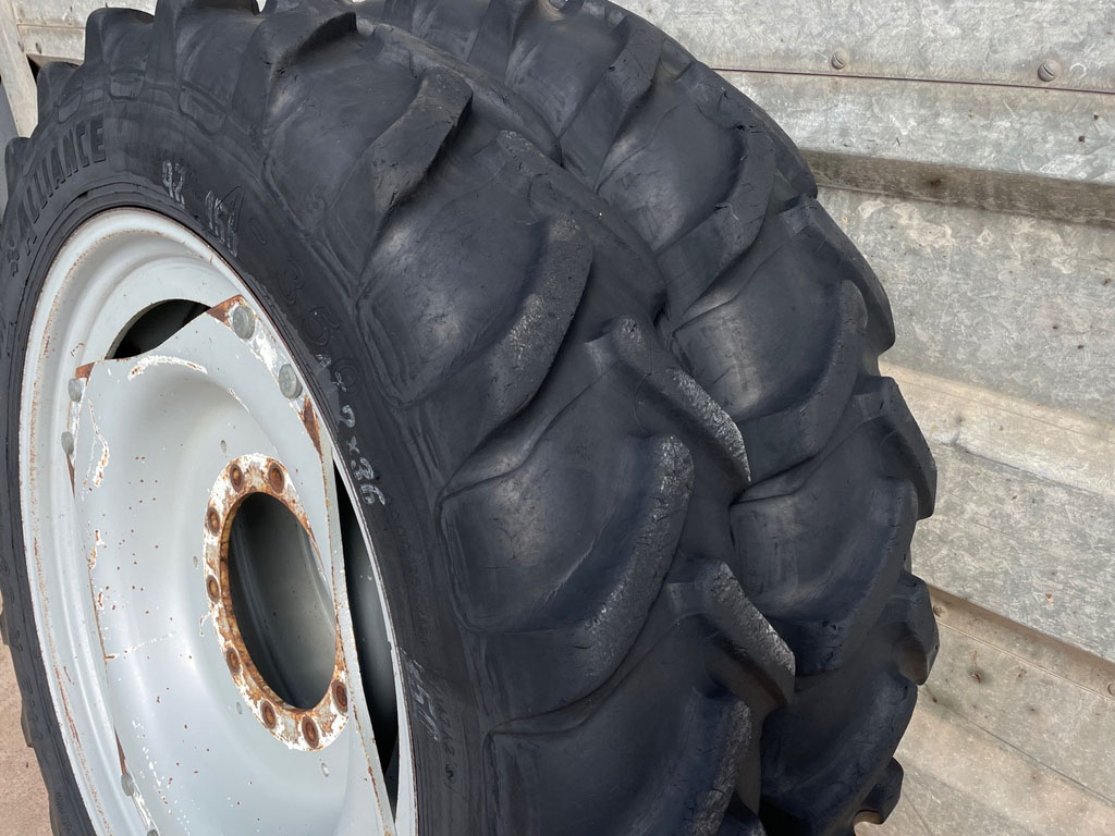 2x 13.6/48 + 2x 11.2/36 Alliance row crop wheels, will fit an MF 6290, MF 6480, MF 7618 and JD 6900 tractors