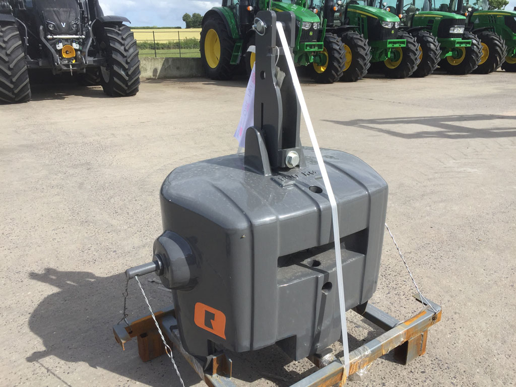 Quicke 900kg weight block, three point linkage mounted, compatible with 600kg extension, finished in grey