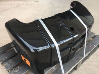Quicke 600kg extension weight, compatible with 900kg weight block, finished in black