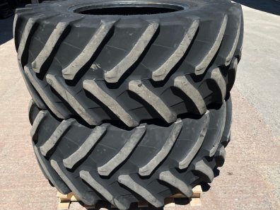 4x 600/70/30 M1000 High Power Trelleborg tyres, 35%