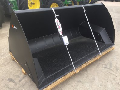 Quicke 240XH toe tip high reach bucket, NEW, 8ft wide, 2 cube