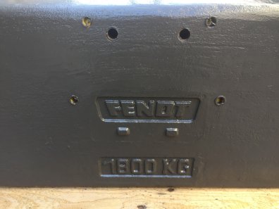Fendt 1800kg weight block, 3 point linkage mounted