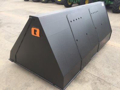 Quicke 260GXL+ Bucket, new, 8ft 6 wide, choice of bolt on hooks, optional bolt on hooks, 2.3 cube