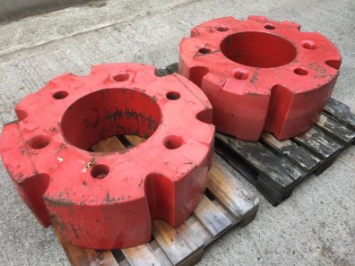 2x 1000kg Fendt rear wheel weights