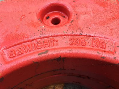 2x Fendt 295kg rear wheel weights