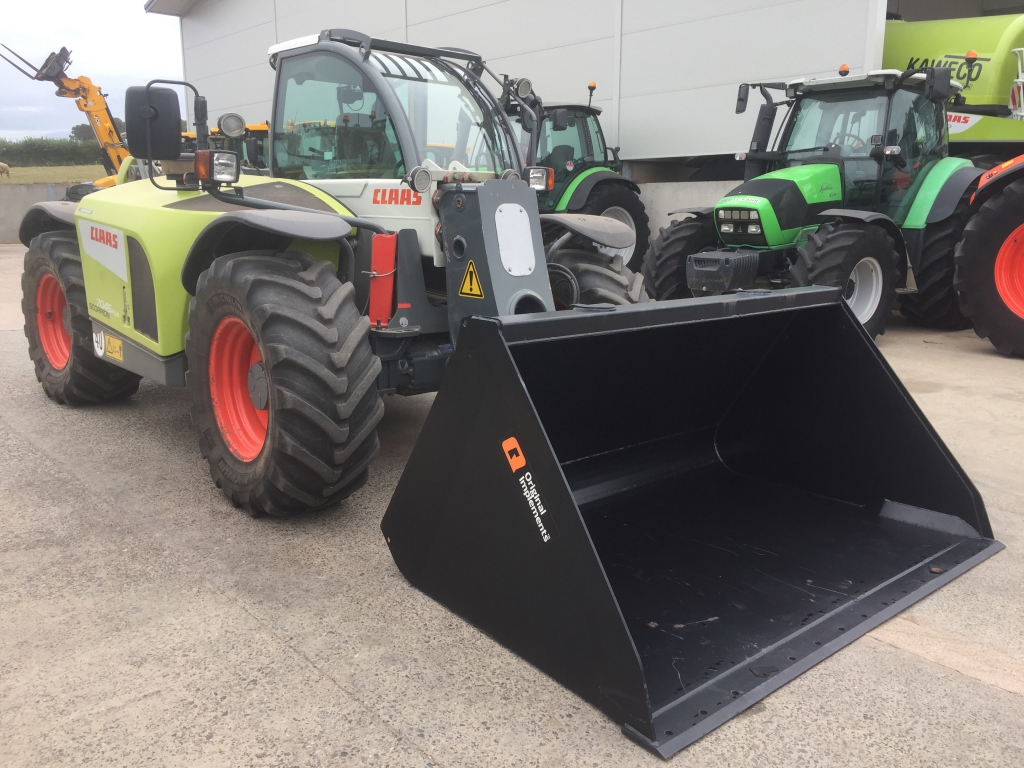 Quicke 2023HDX bucket, new, Claas scorpion/Kramer hooks, 7ft 6 wide, this bucket will hold approx. 1450kg of wheat