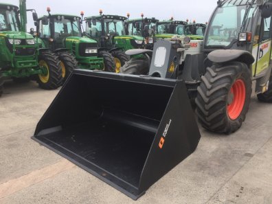 Quicke 2023HDX bucket, new, Claas scorpion/Kramer hooks, 7ft 6 wide, this bucket will hold approx. 1450kg of wheat