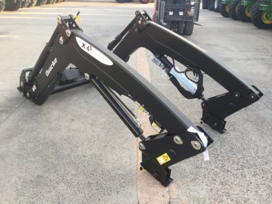 new Quicke X4s loader boom, Euro carriage, soft ride suspension, third service, self levelling, this boom would suit 60hp - 100hp 4 cylinder tractor