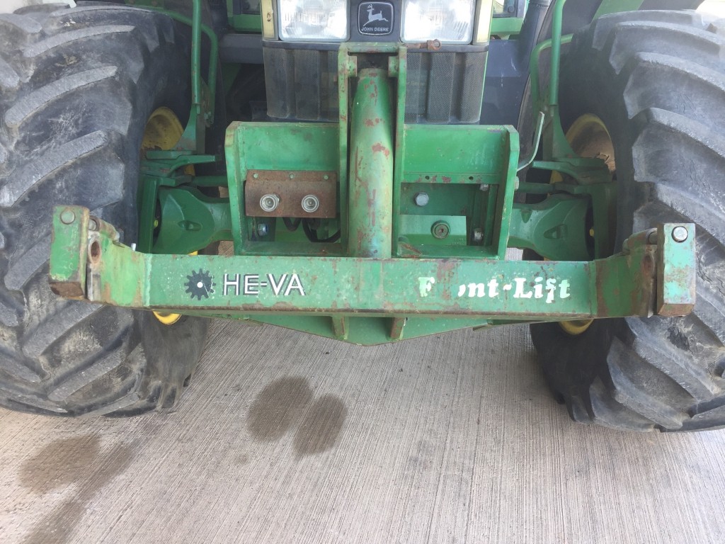 He-va front linkage, removed from 6000 series John Deere tractor