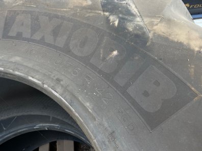 2x IF 710/75/42 Michelin Axiobib tyres 35%