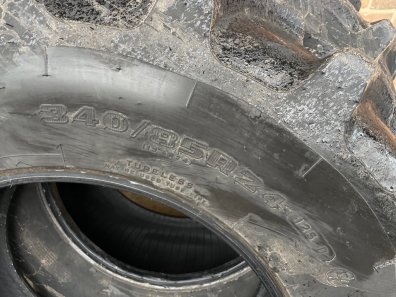2x 16.9/34 + 2x 13.6/24 Firestone tyres, 95%
