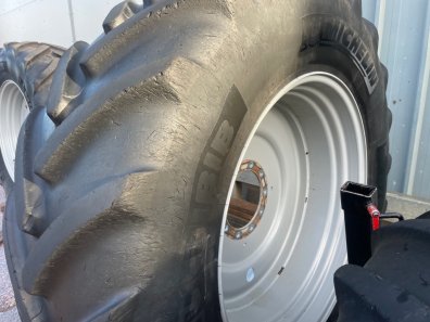 2x 650/65/42 + 2x 540/65/30 Michelin tyres fitted to Massey Ferguson wheels