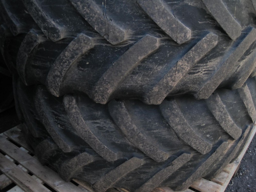 2x 650/65/42 Goodyear tyres 10%