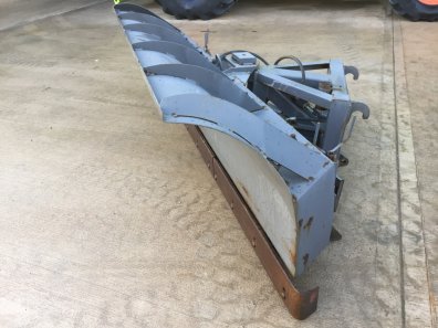 HOLMS snow plough, 9ft wide, hydraulic offset, Trima hooks