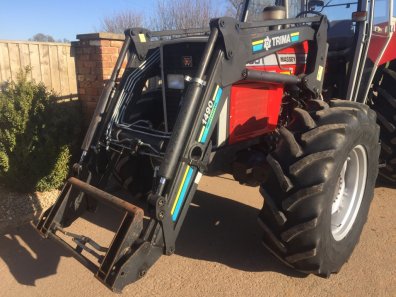 Trima 1490 Professional loader, Trima carriage, joystick control, complete with brackets and valve to fit Massey Ferguson 390 tractor